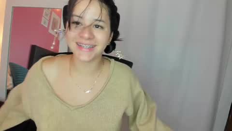 Snapshot of agnes_21 chatting on September 23, 1:20 pm ines online show from September 23, 1:20 pm