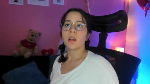 Snapshot of agnes_21 chatting on September 26, 2:15 pm ines online show from September 26, 2:15 pm