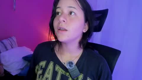 Snapshot of agnes_21 chatting on September 19, 3:11 pm ines online show from September 19, 3:11 pm