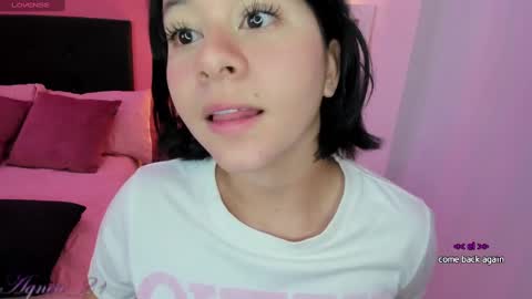 Snapshot of agnes_21 chatting on January 17, 1:46 pm ines online show from January 17, 1:46 pm