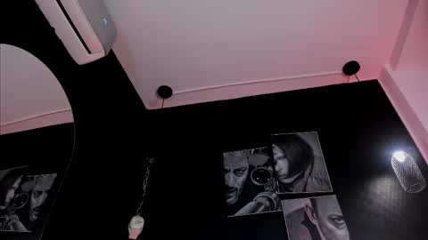 Snapshot of agnes_jones chatting on September 18, 9:35 pm agnes_jones online show from September 18, 9:35 pm