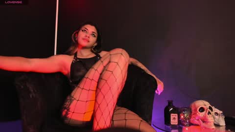Snapshot of agnes_jones chatting on January 11, 12:22 am agnes_jones online show from January 11, 12:22 am