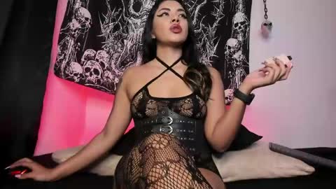 agnes_jones online show from June 6, 12:17 am
