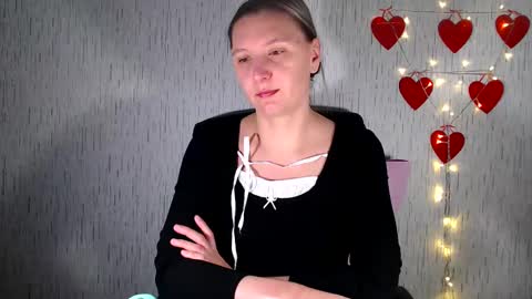 Snapshot of agnete_ chatting on February 15, 3:42 am encyclopedia of naughty online show from February 15, 3:42 am