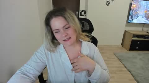 Twat Ms. Twinkly Twat at your service online show from February 7, 7:38 pm