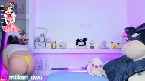 Snapshot of ahri_elderwood chatting on February 24, 3:42 am Ahri help me get to 100 online show from February 24, 3:42 am