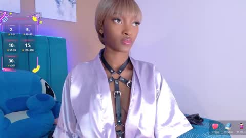 Ahvi Ebony online show from November 23, 12:51 pm