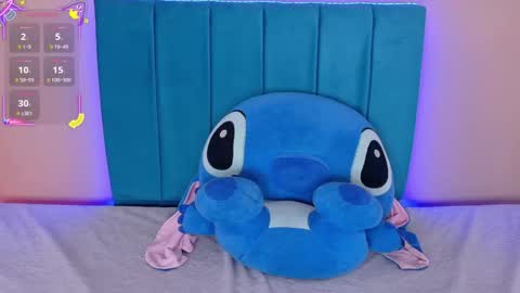 Ahvi Ebony online show from November 2, 12:41 pm