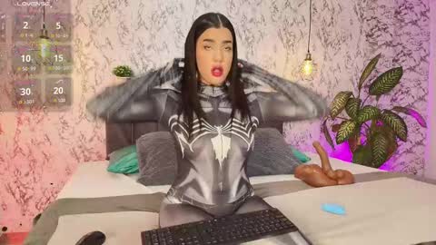 Snapshot of aihnoa_split chatting on September 24, 1:21 pm AIHNOA online show from September 24, 1:21 pm