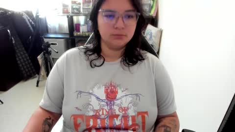 Catalina online show from November 22, 3:04 pm