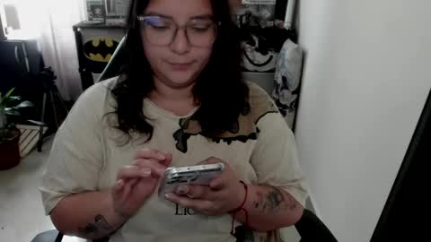 Catalina online show from April 5, 1:54 pm