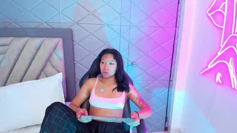 Snapshot of aikolee_ chatting on September 27, 8:43 am AikoLee online show from September 27, 8:43 am