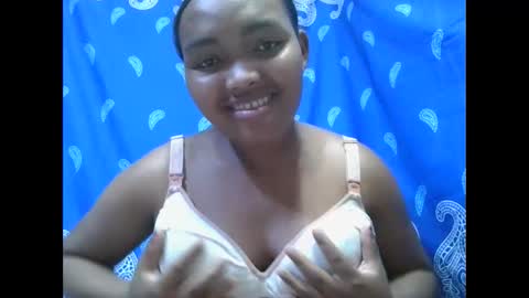 Snapshot of aimealdy chatting on October 14, 5:59 pm aimealdy online show from October 14, 5:59 pm