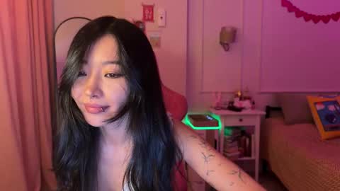 Aime  online show from February 19, 6:35 am