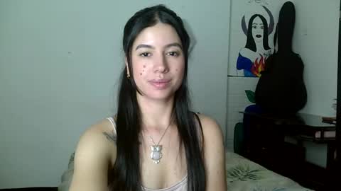 J  online show from March 16, 7:29 pm