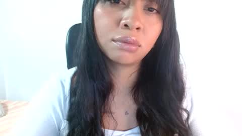 Snapshot of aisha_brownn chatting on March 5, 2:25 am Aisha online show from March 5, 2:25 am