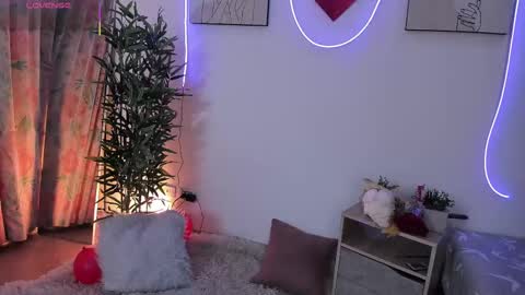 Snapshot of aisha_bx chatting on February 14, 11:31 am Aisha online show from February 14, 11:31 am