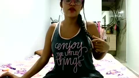 aisha koswell3 online show from July 28, 12:48 pm