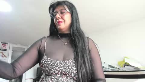 Katie   online show from March 30, 4:06 pm