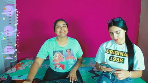 aisha_stacey0410 online show from December 3, 2:56 am