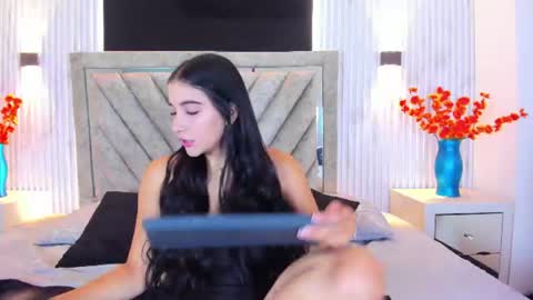 Aisha Stones online show from July 20, 12:18 pm