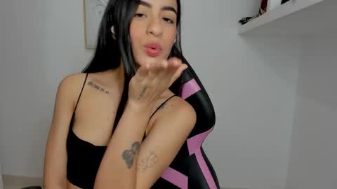 VALENTINA  independent online show from February 17, 7:55 pm