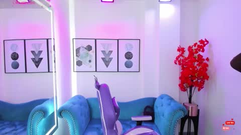 Snapshot of akaza_hakuji_ chatting on October 2, 12:21 pm Azaka online show from October 2, 12:21 pm
