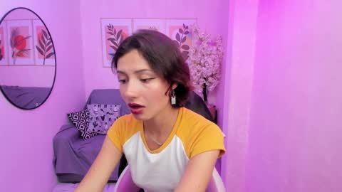 Snapshot of akaza_hakuji_ chatting on February 22, 7:54 pm Azaka online show from February 22, 7:54 pm