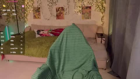 Snapshot of akinohana chatting on October 4, 2:32 pm Aki online show from October 4, 2:32 pm