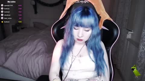 akirahartyx online show from December 29, 3:13 pm