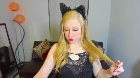 Al1ce C4t online show from May 19, 5:03 am