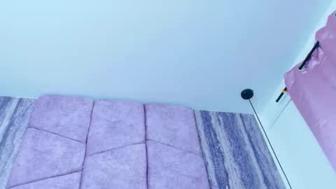 AlahiaEvansz online show from February 20, 7:32 am