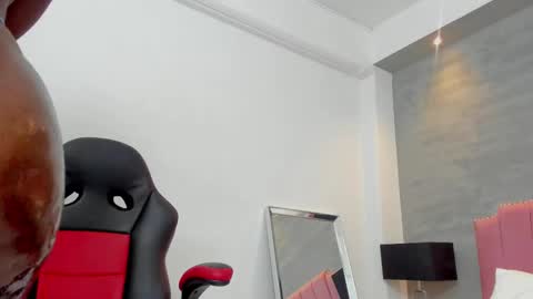 alaia_colins online show from October 24, 4:25 pm