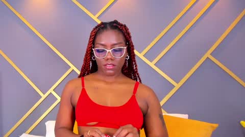 Snapshot of alaia_colins chatting on December 20, 11:21 am alaia_colins online show from December 20, 11:21 am