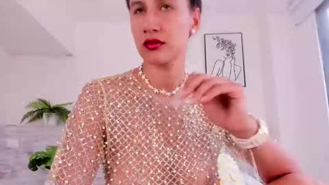 Snapshot of alaiaferrer chatting on February 10, 9:58 pm Alaia online show from February 10, 9:58 pm