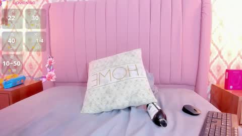  A L A I A  online show from February 13, 8:43 pm