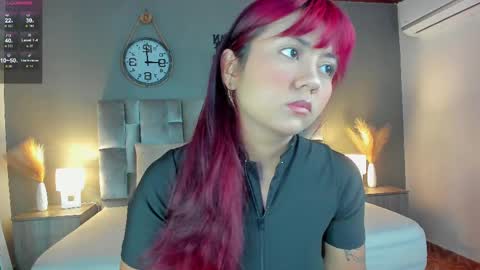Snapshot of alaiarogers chatting on February 17, 11:34 am Alaia online show from February 17, 11:34 am