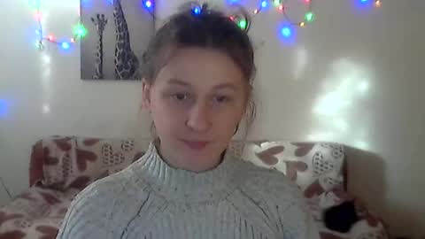 Anna online show from February 5, 9:01 am