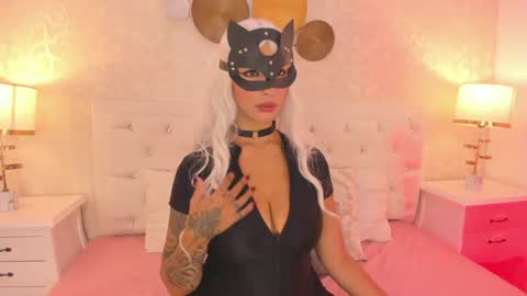 Snapshot of alana_2916 chatting on January 13, 7:42 pm alana_2916 online show from January 13, 7:42 pm
