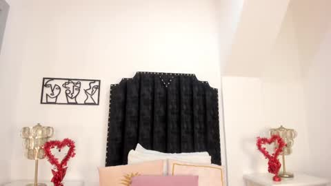 Snapshot of alana_2916 chatting on February 13, 7:42 pm alana_2916 online show from February 13, 7:42 pm