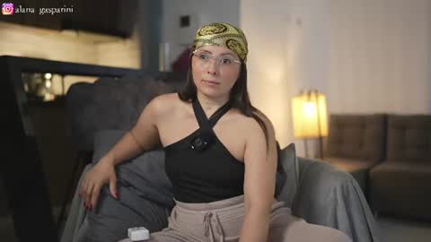 Alana Gasparini online show from June 25, 10:22 pm