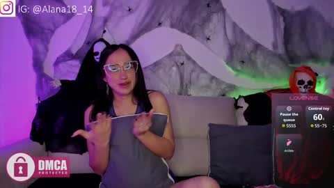 Snapshot of alana_pherson chatting on October 12, 8:28 am alana_pherson online show from October 12, 8:28 am