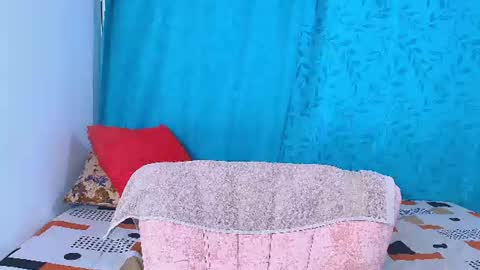 alana_pink95 online show from July 10, 1:00 pm