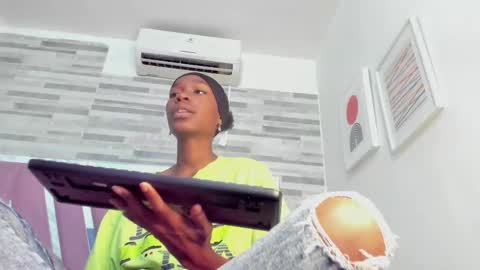 Alana online show from October 29, 6:43 pm