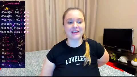 Julia online show from December 3, 12:44 am