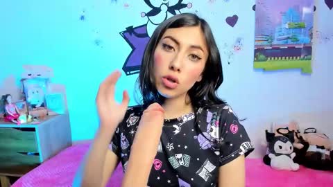 Snapshot of alanalois_ chatting on September 18, 5:28 am ALANA Please follow me online show from September 18, 5:28 am