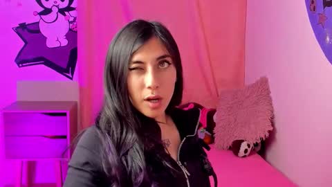 Snapshot of alanalois_ chatting on October 19, 4:14 am ALANA Please follow me online show from October 19, 4:14 am