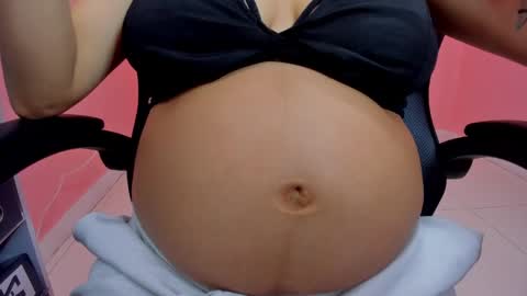 Snapshot of alanapetterson chatting on December 14, 1:06 pm alanapetterson online show from December 14, 1:06 pm