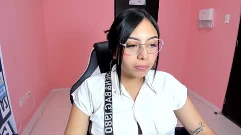 Snapshot of alanapetterson chatting on December 16, 1:00 pm alanapetterson online show from December 16, 1:00 pm