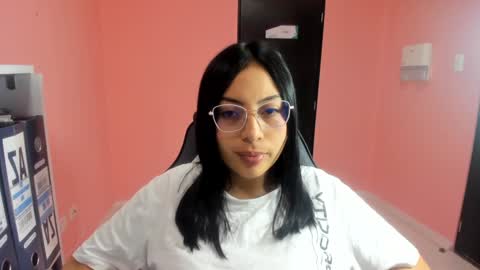 Snapshot of alanapetterson chatting on January 23, 3:01 pm alanapetterson online show from January 23, 3:01 pm